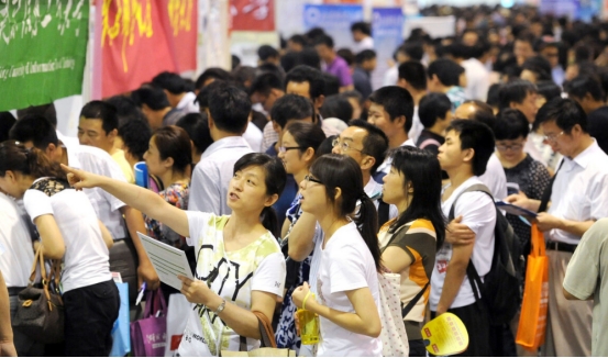 读二本是什么体验？沉默的二本学生道出真相：毕业就是基层打工人