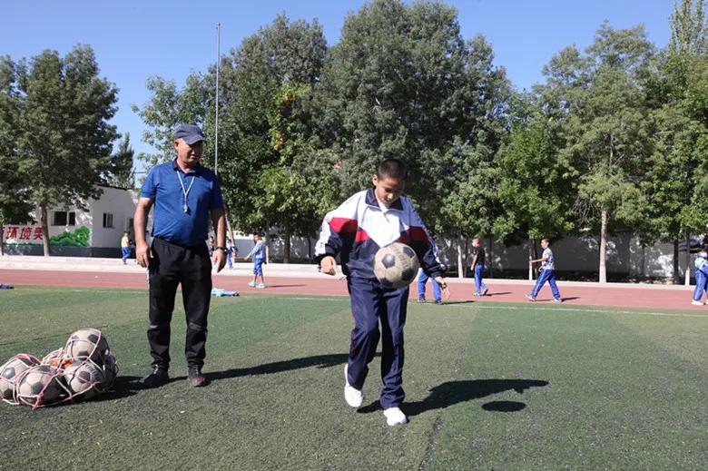 足球梦的引路人——阿不都黑里力·吉里力