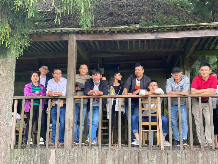 今天团建图片亘泰集团