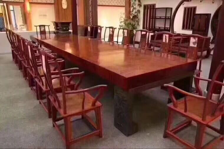 实木大板桌开裂用什么胶,实木大板开裂是怎么回事