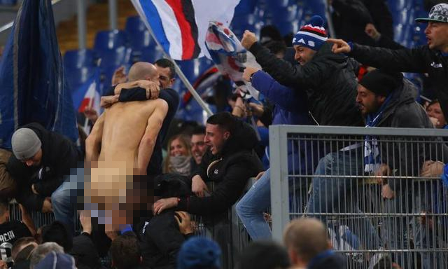 糟糕透顶的进球庆祝方式，C罗拿不了冠军，第一名的被终生禁赛