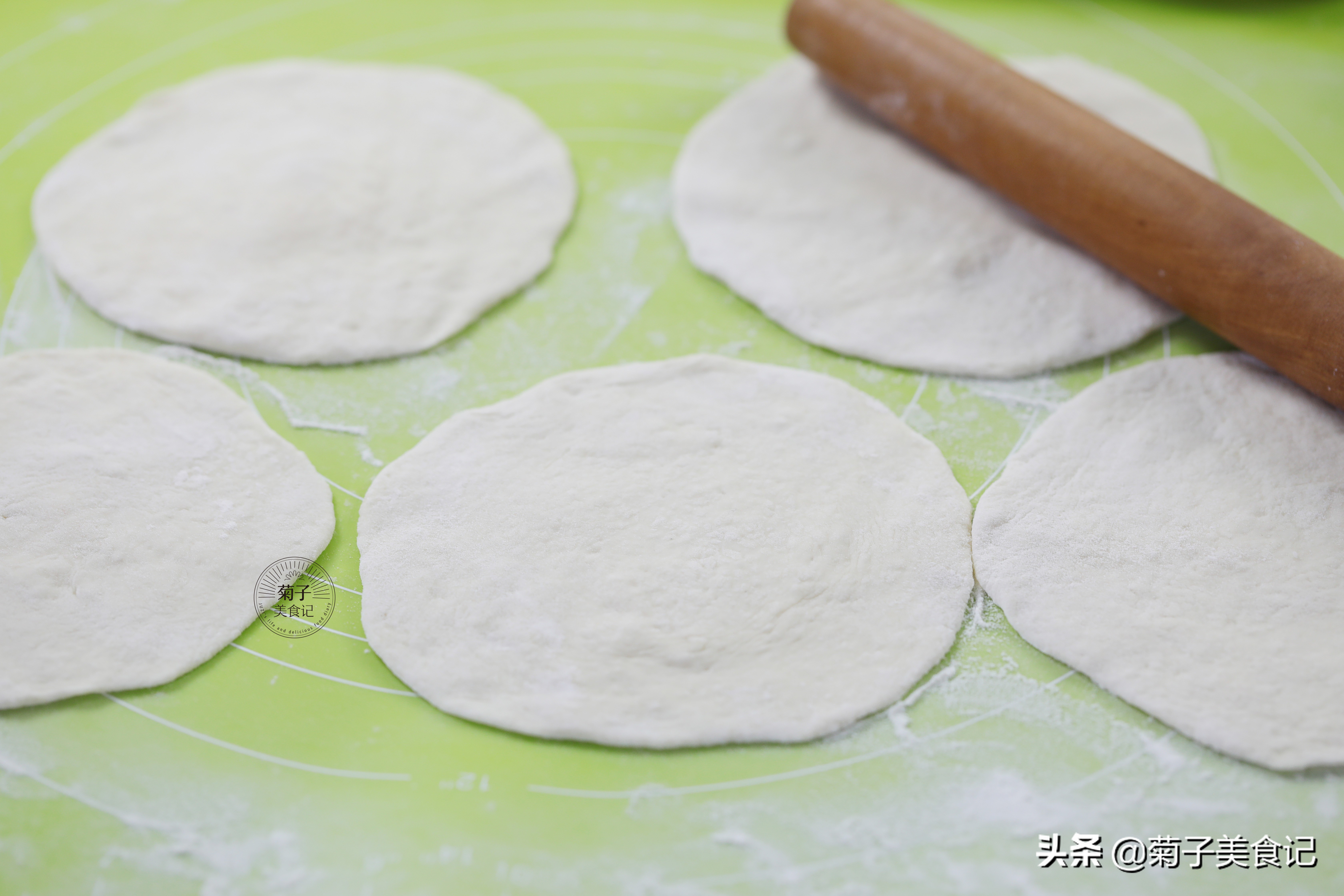 雪菜粉条肉末包子,雪菜肉末包子的做法