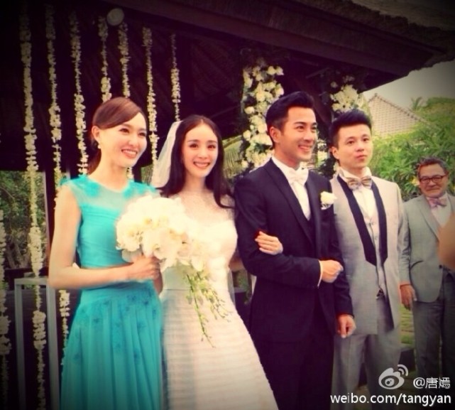 胡歌霍建华唐嫣杨幂刘诗诗,杨幂被曝走红毯主动邀请唐嫣合照