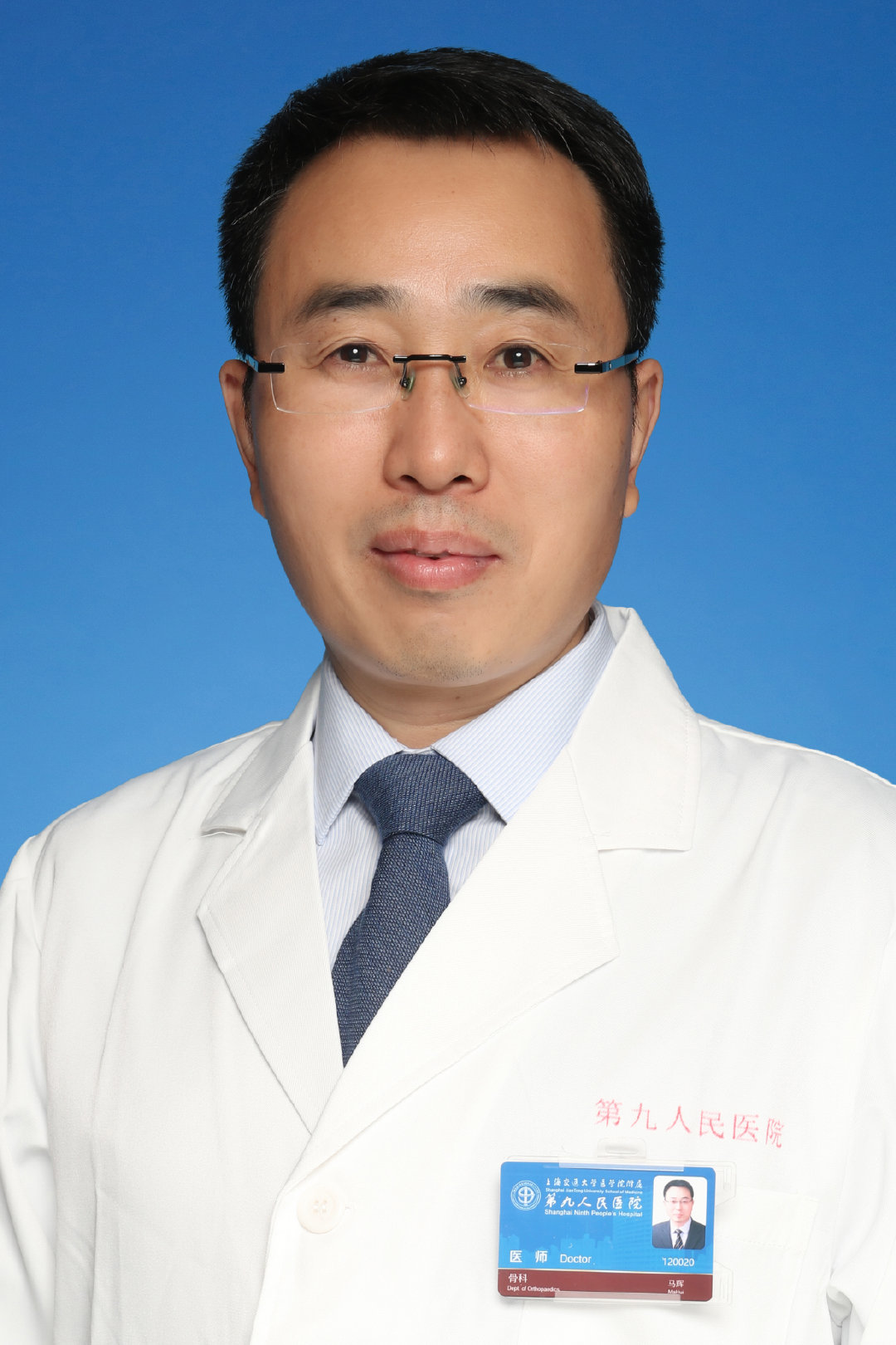 腰椎滑脱如何识别该怎么治疗,腰椎滑脱一般怎么造成的呢