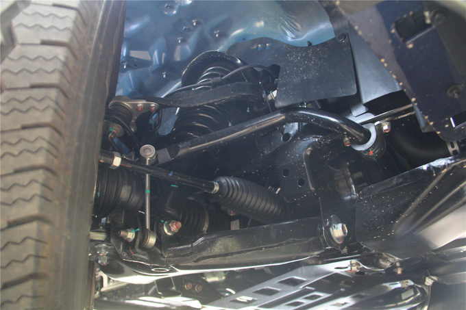 更年轻更舒适静态体验五十铃d-max,江西五十铃d-max哪款更值得买