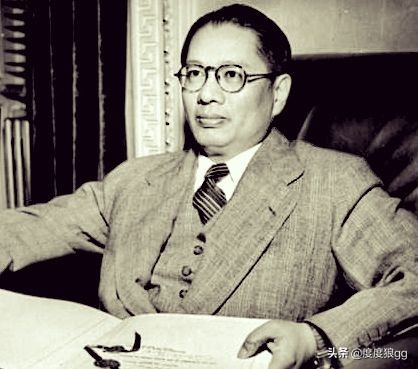 参谋长藐视总司令，老蒋为何两次撤换不动？史迪威：我有八个职务