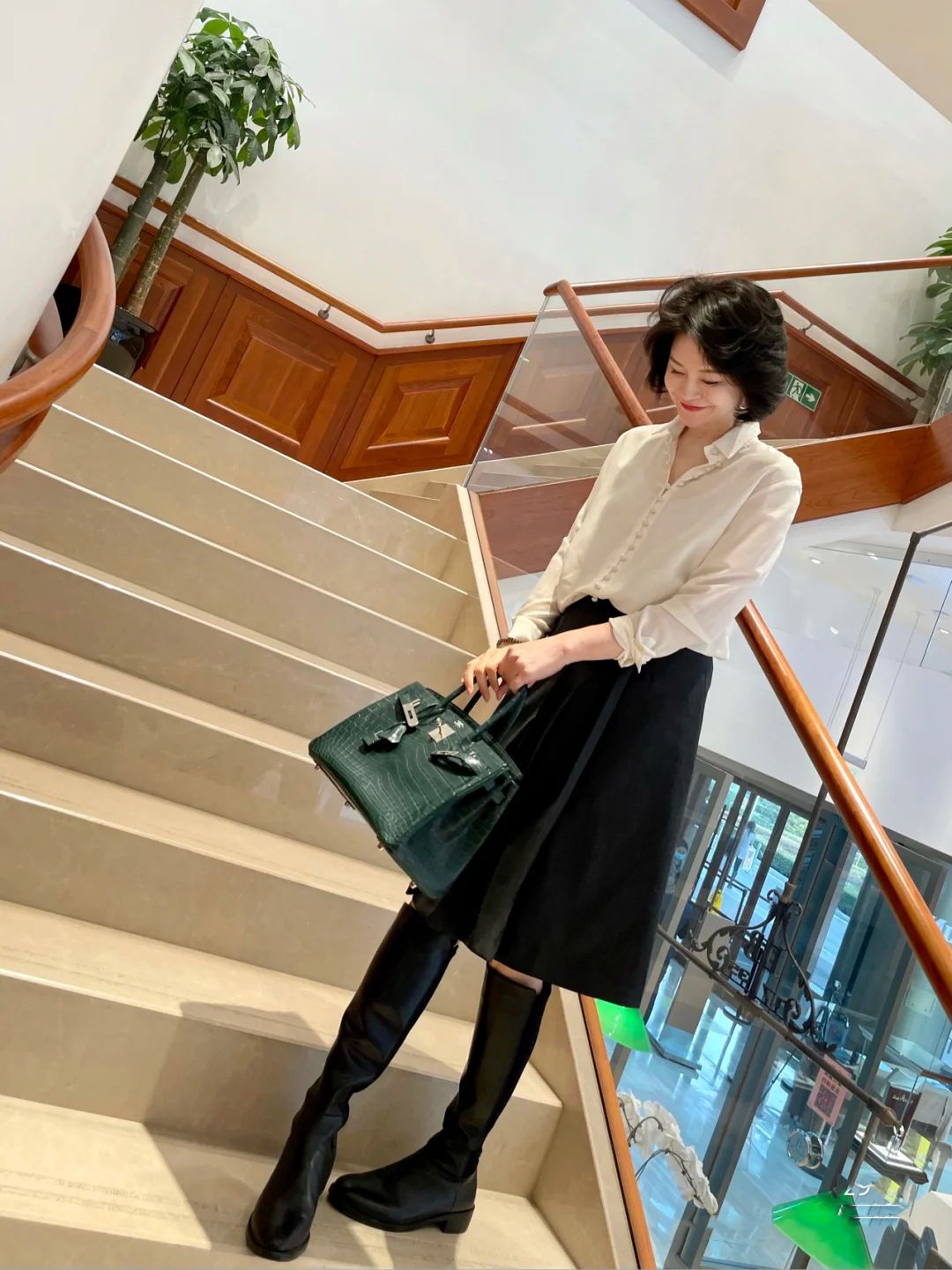 衬衫搭配半身裙优雅又时髦,衬衫搭配半身裙今夏这么穿超时髦