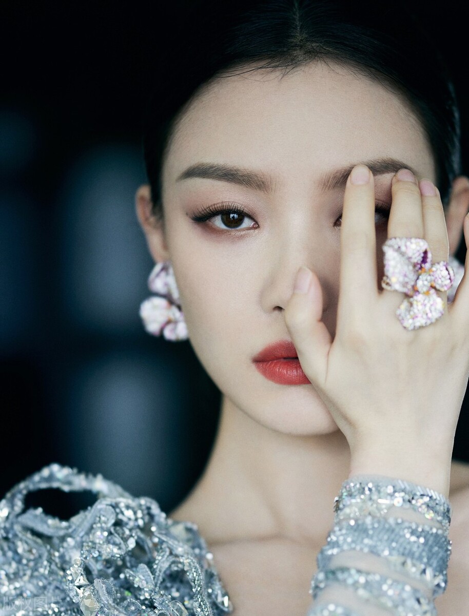 欧式双眼皮怎么设计方案,欧式双眼皮割多少毫米比较好看