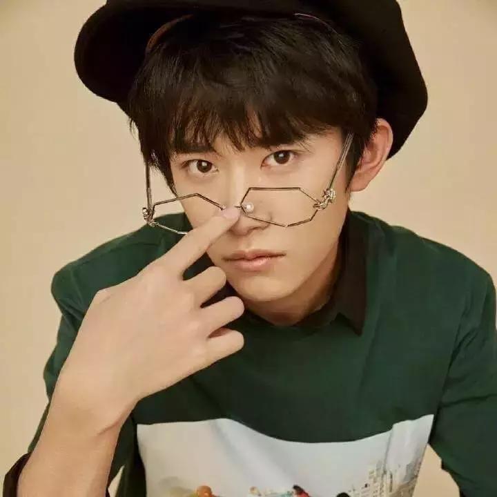 最经典的大牌墨镜款式推荐,夏日必备最夯凹造型墨镜