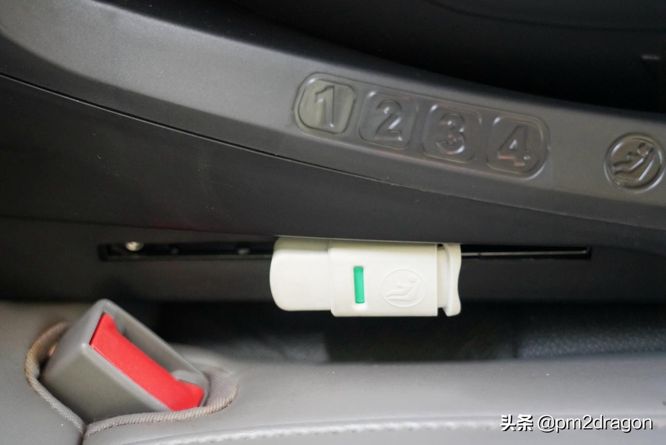 大宝小宝都能坐的婴儿车,大宝安全座椅