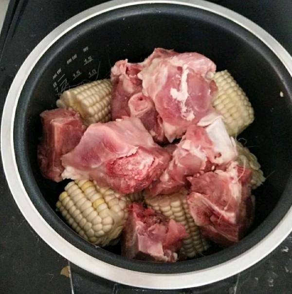 排骨怎么煮都发柴？最重要的一步都错了，难怪排骨又柴又没味