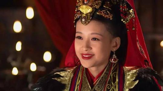 京圈太子妃孙怡，24岁闪婚董子健，为何生子多年仍未领证