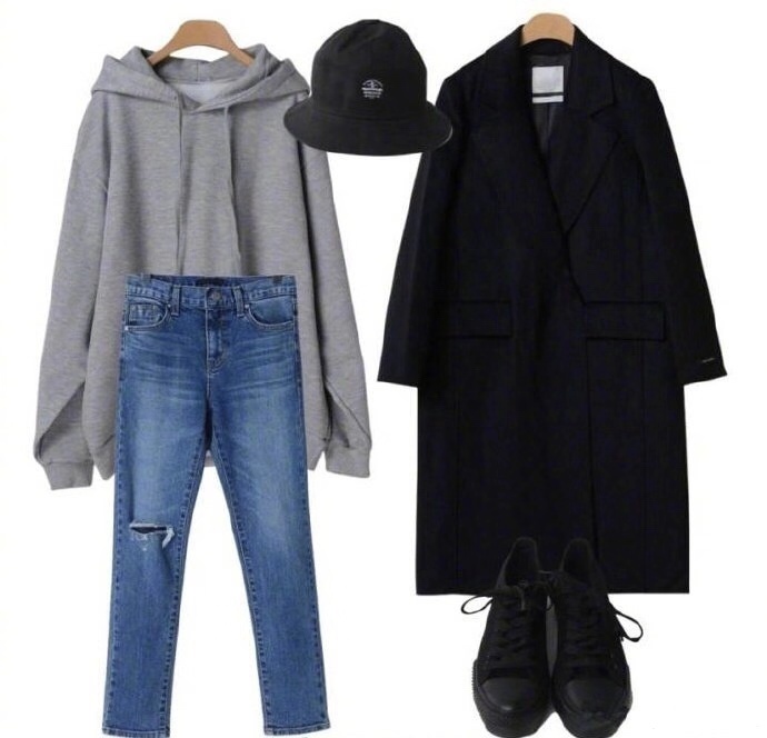 145灏忎釜瀛愮┛榛戣壊澶ц。鎬庝箞鎼厤鏄鹃珮,40宀佸コ浜洪粦鑹茬緤缁掑ぇ琛ｇ殑鎼厤鏂规硶