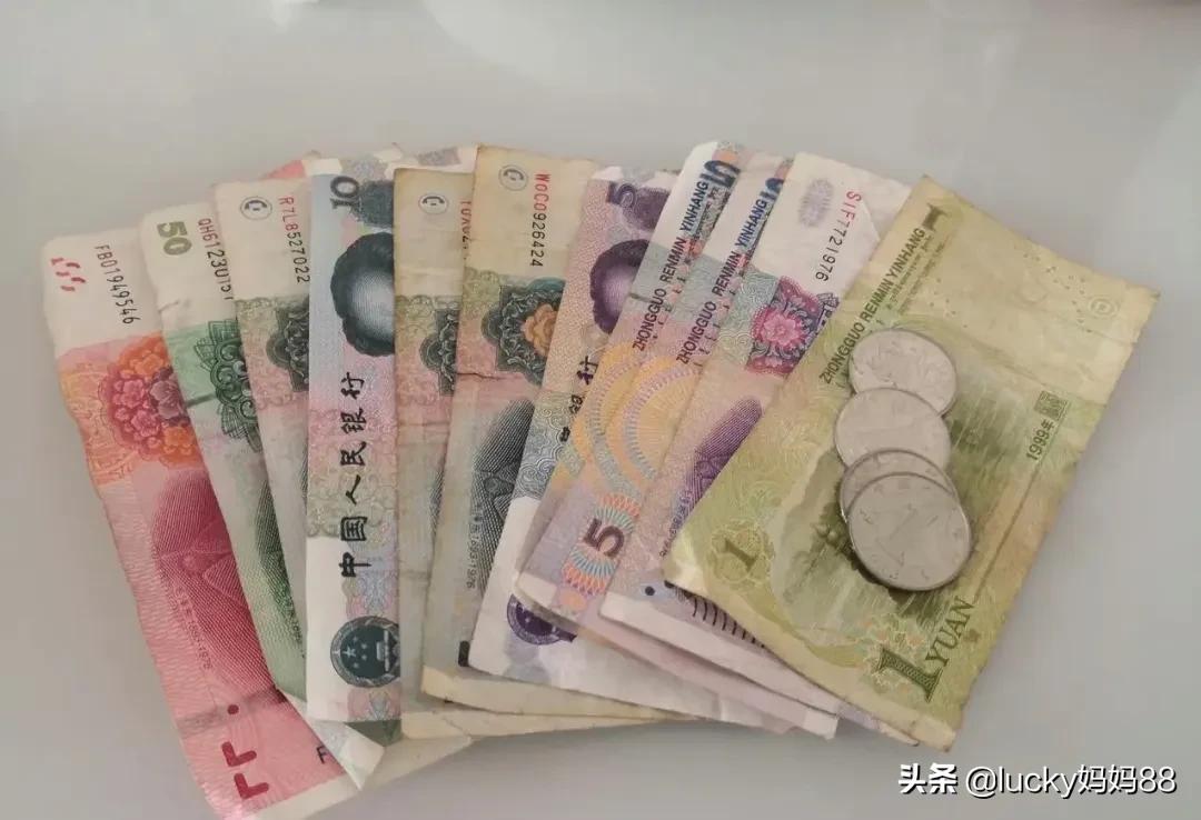 摆摊12天赚钱的方法,新人小白零成本摆摊赚钱