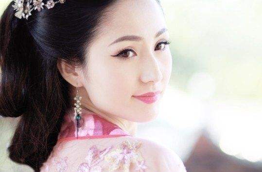 还记得《极乐宝鉴》的女一号吗？如今豪宅相伴清纯可人