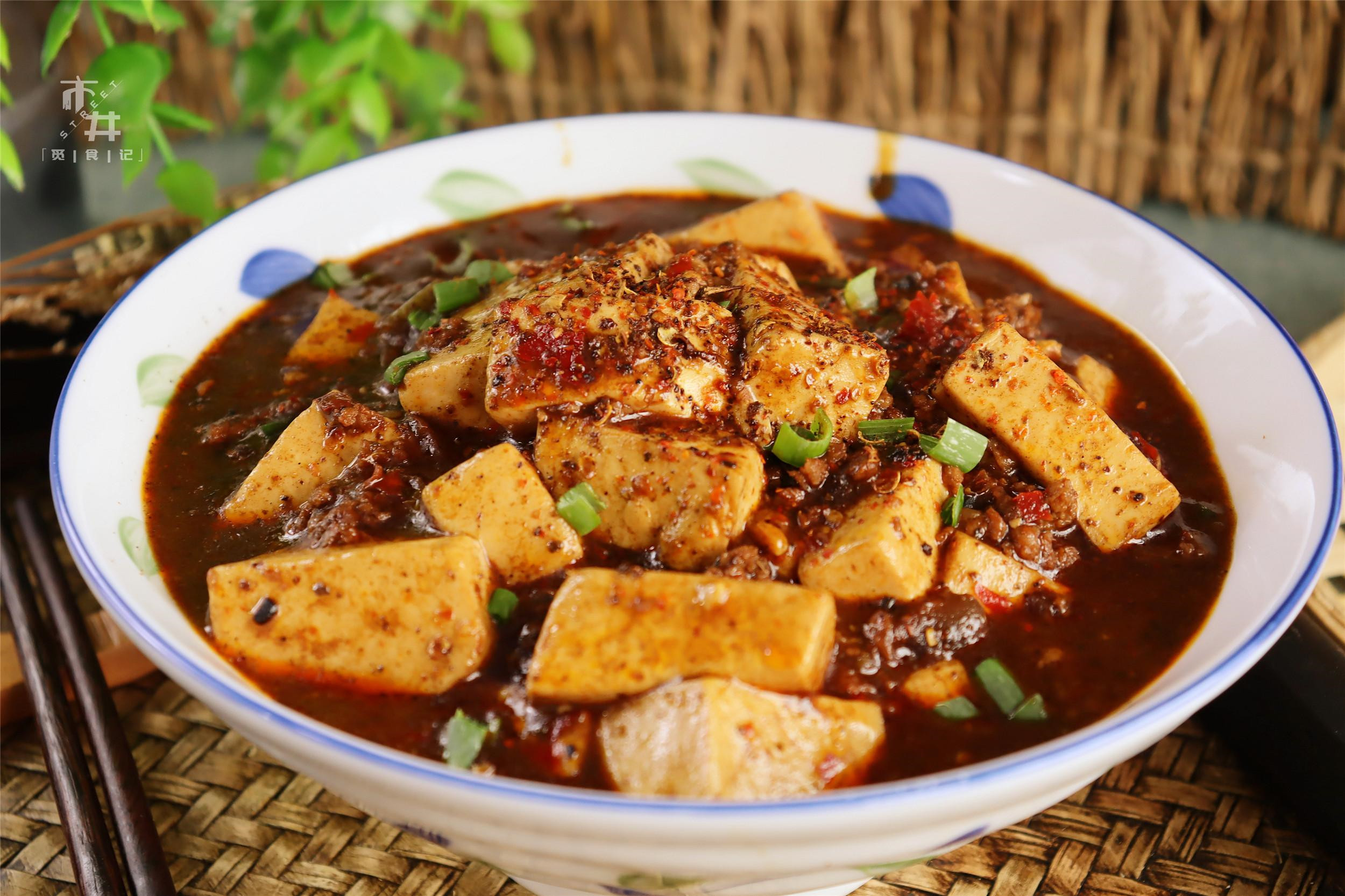 过年餐桌上豆腐怎么做好吃好看,超下饭的家常豆腐拿肉都不换