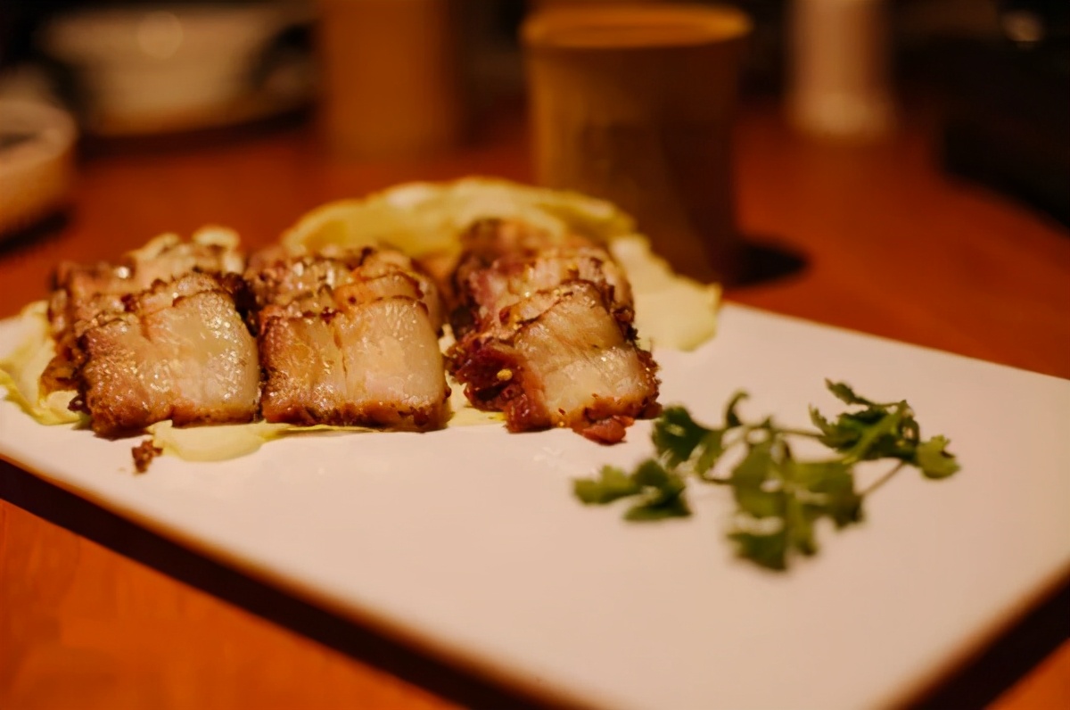 绿茶餐厅事件涉及到的法律法规,绿茶餐厅被曝光存在食品