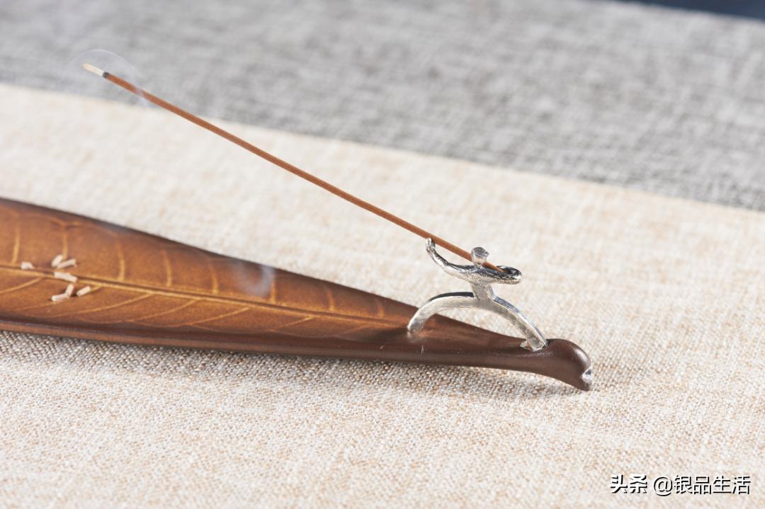 焚香到底是怎么样?为何如此高雅、养生