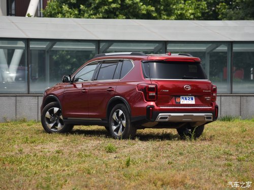 后备箱撞了个坑怎样修,车屁股被撞个坑修多少钱