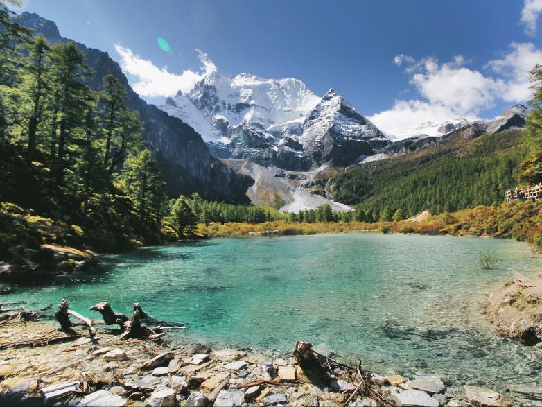 稻城亚丁一定要去的地方,去稻城亚丁感受身体与灵魂