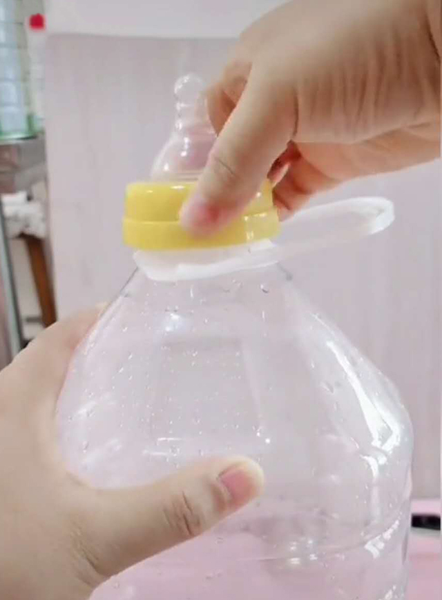 爸爸不小心把宝宝奶瓶摔碎了,宝宝奶瓶摔碎了怎么应急