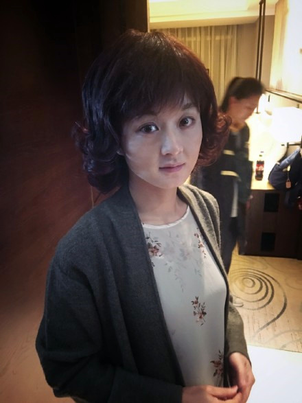 赵丽颖生完孩子复出红毯照,为什么说知否中赵丽颖疲惫