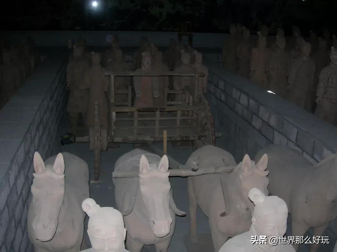 斥资3个亿,国外竟有个山寨中华古城:北京鼓楼、兵马俑……