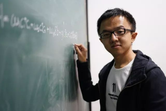 清华大学大一特等奖神仙打架,清华大学特等奖答辩神仙打架