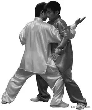 武术中的竞技术「推手」+附练习图