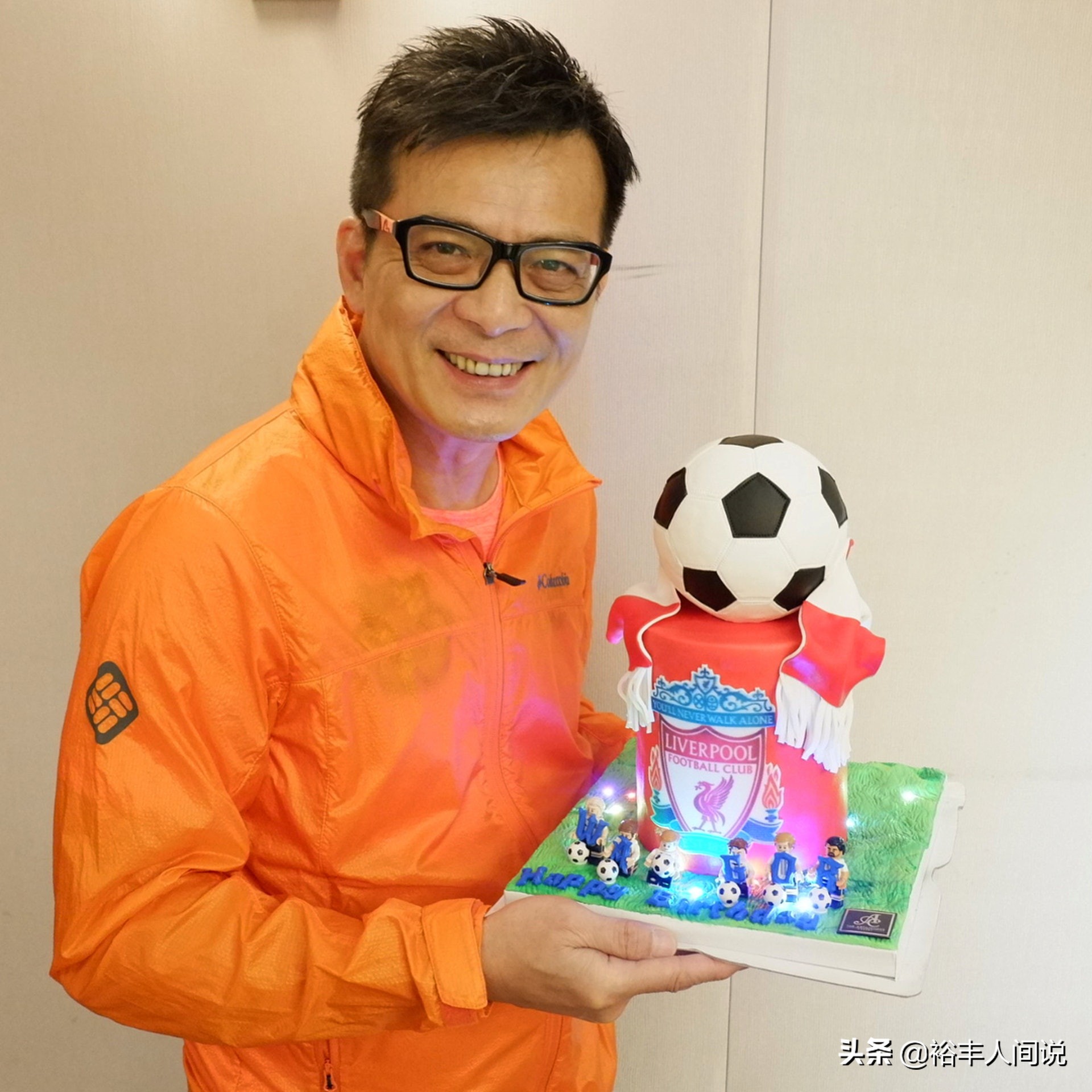 黄日华版乔峰父子最后一次见面,黄日华和乔峰再聚首