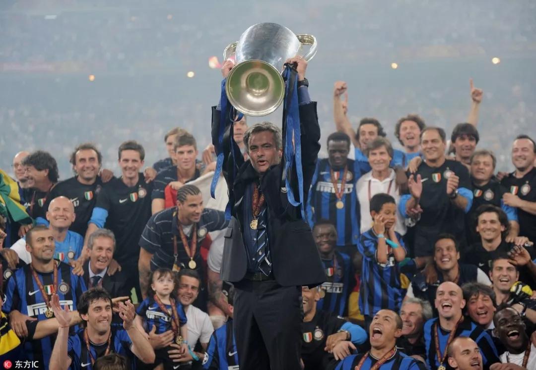 一眼十年原唱歌曲,关于我和足球那些不得不说的故事