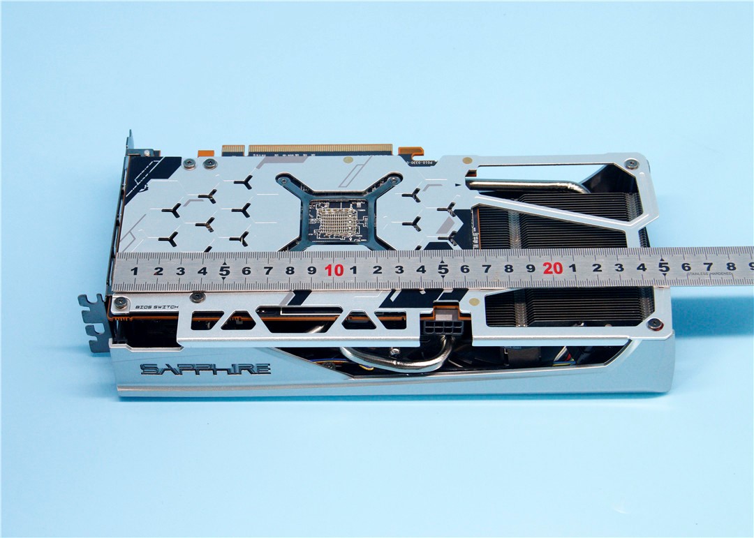 rx5500xt和rx5600xt哪个值得购买,rx5500xt是什么级别的