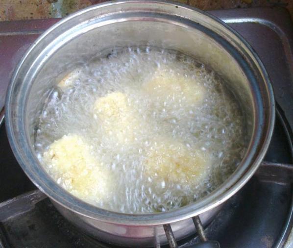 拔丝芝士香蕉小吃,简单易做的香蕉小吃儿童