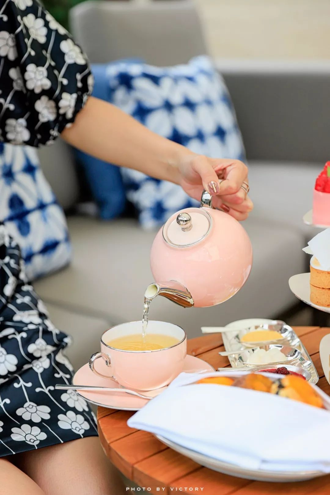 丽思卡尔顿西安自助,西安丽思卡尔顿酒店多少钱一晚