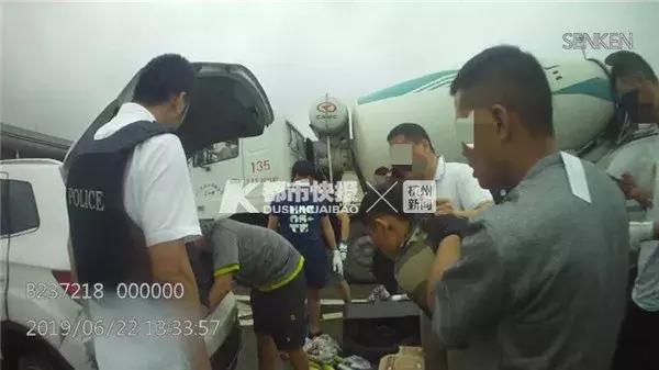 小山村惊现贩毒“微商”！幕后毒枭竟是温州餐厅老板、贵州创业青年楷模