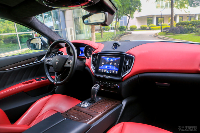 玛莎拉蒂ghibli和s350,玛莎拉蒂ghibli测试评价