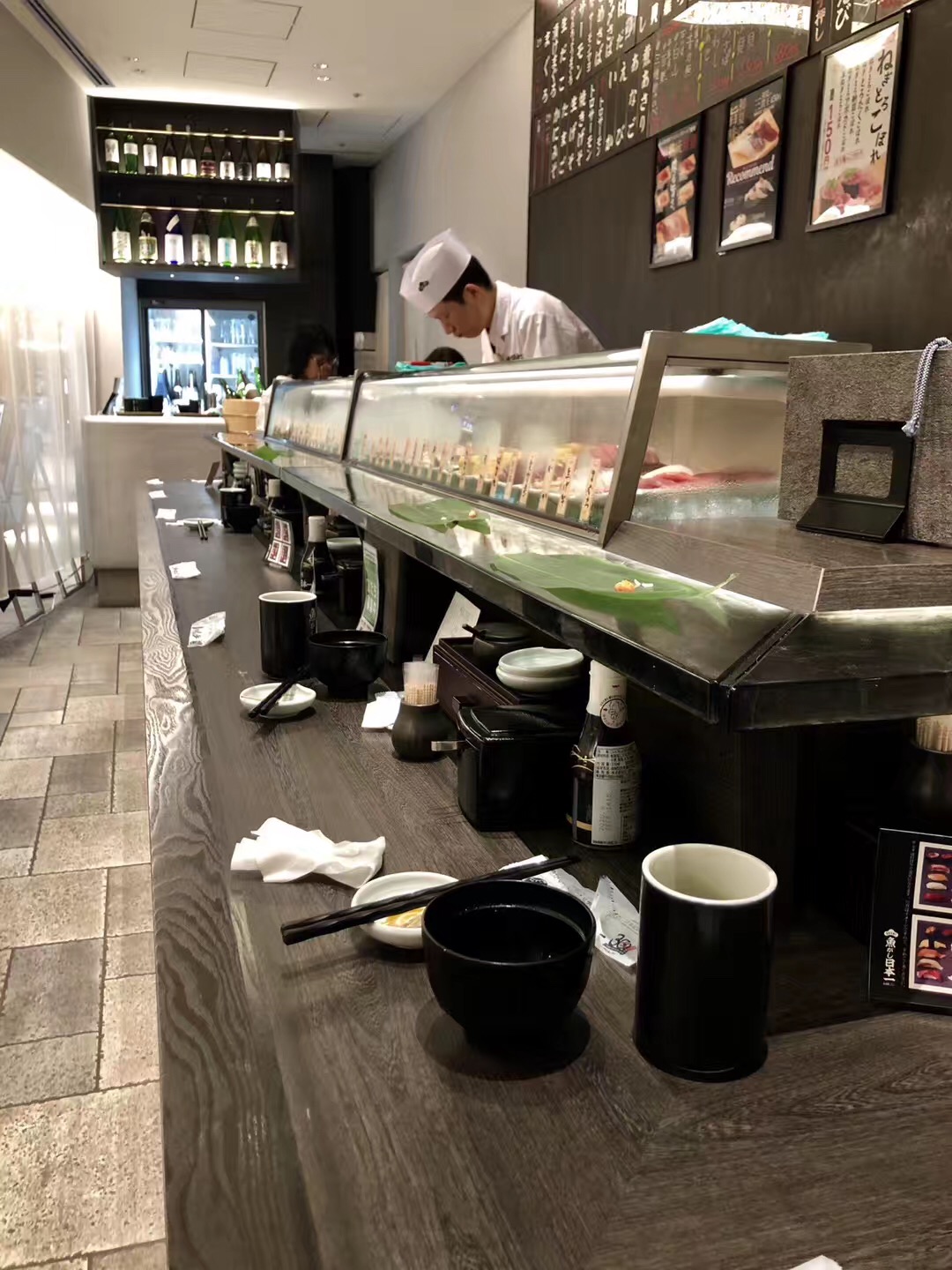 大阪梅田站有什么好吃的东西,大阪梅田适合中年人去的商场