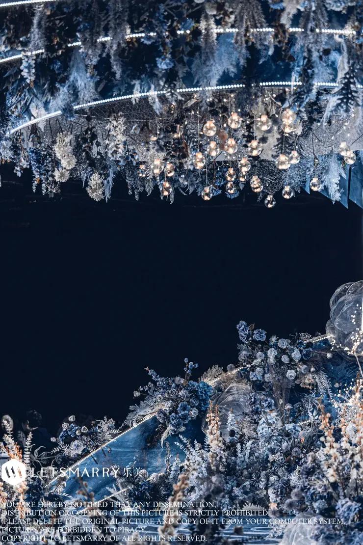 蓝色系婚礼大堂效果图片高清,农村小院内婚礼现场布置粉蓝色系