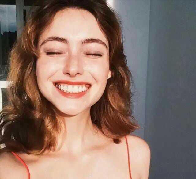 夏天皮肤毛孔粗大用冰水敷,夏天出油导致脸颊毛孔粗大怎么办