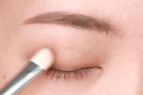 了这个大眼妆，出门被误认为是Lisa