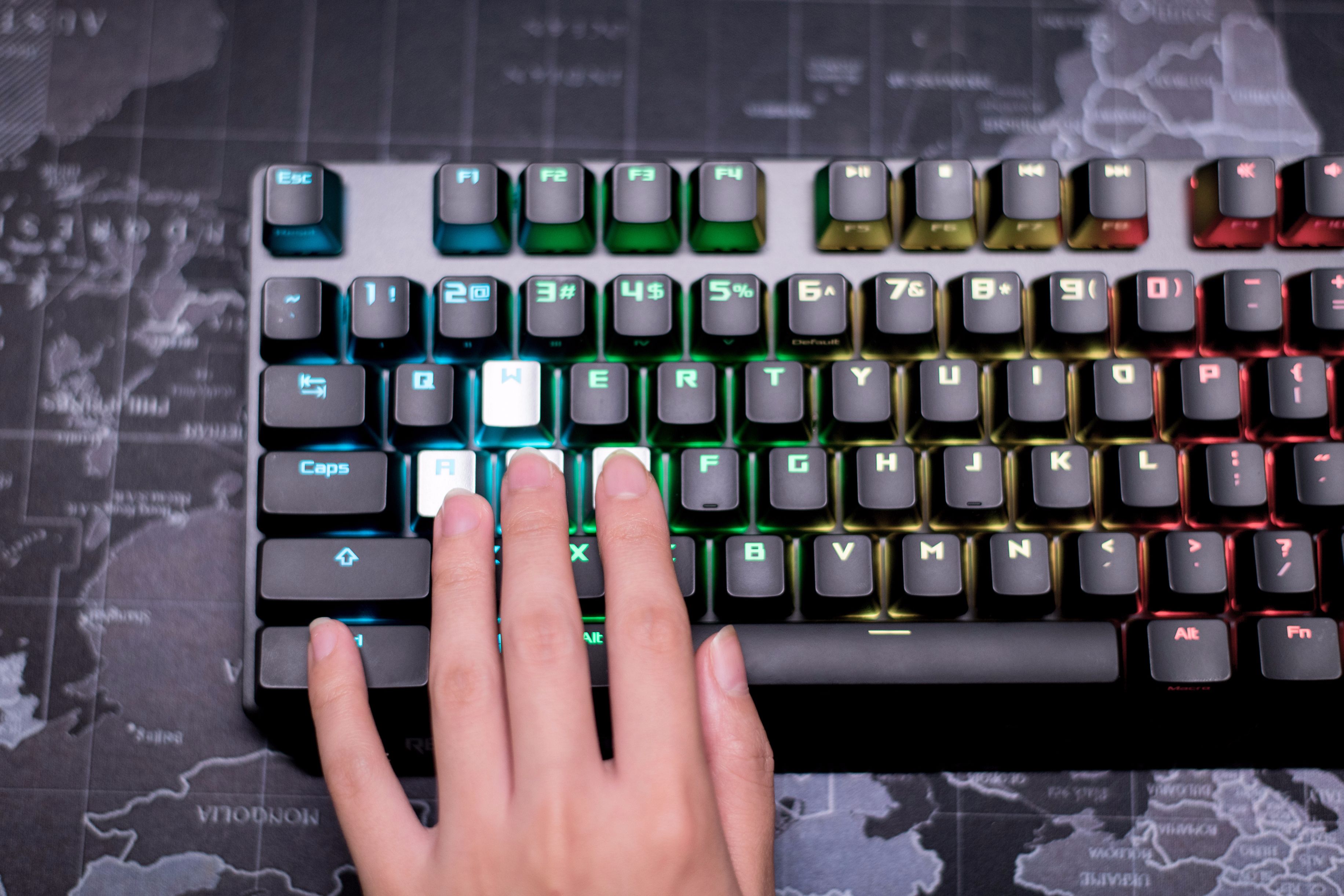 没有灯光的设计是没有灵魂的,没有灯光的柜子是没有灵魂的