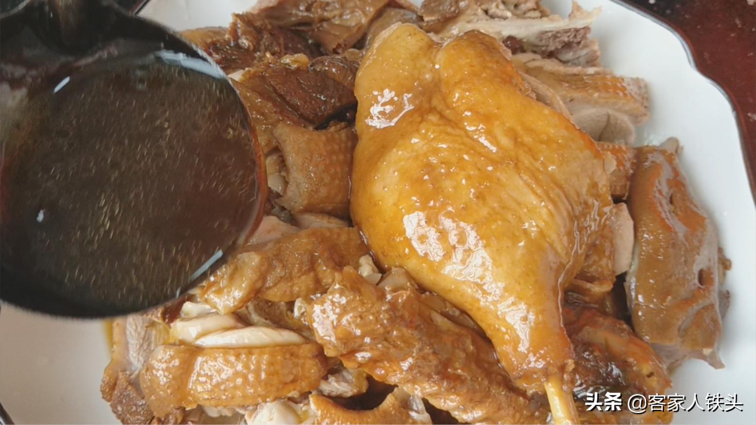 秘制咸香焖鸭肉,咸香煎鸭肉