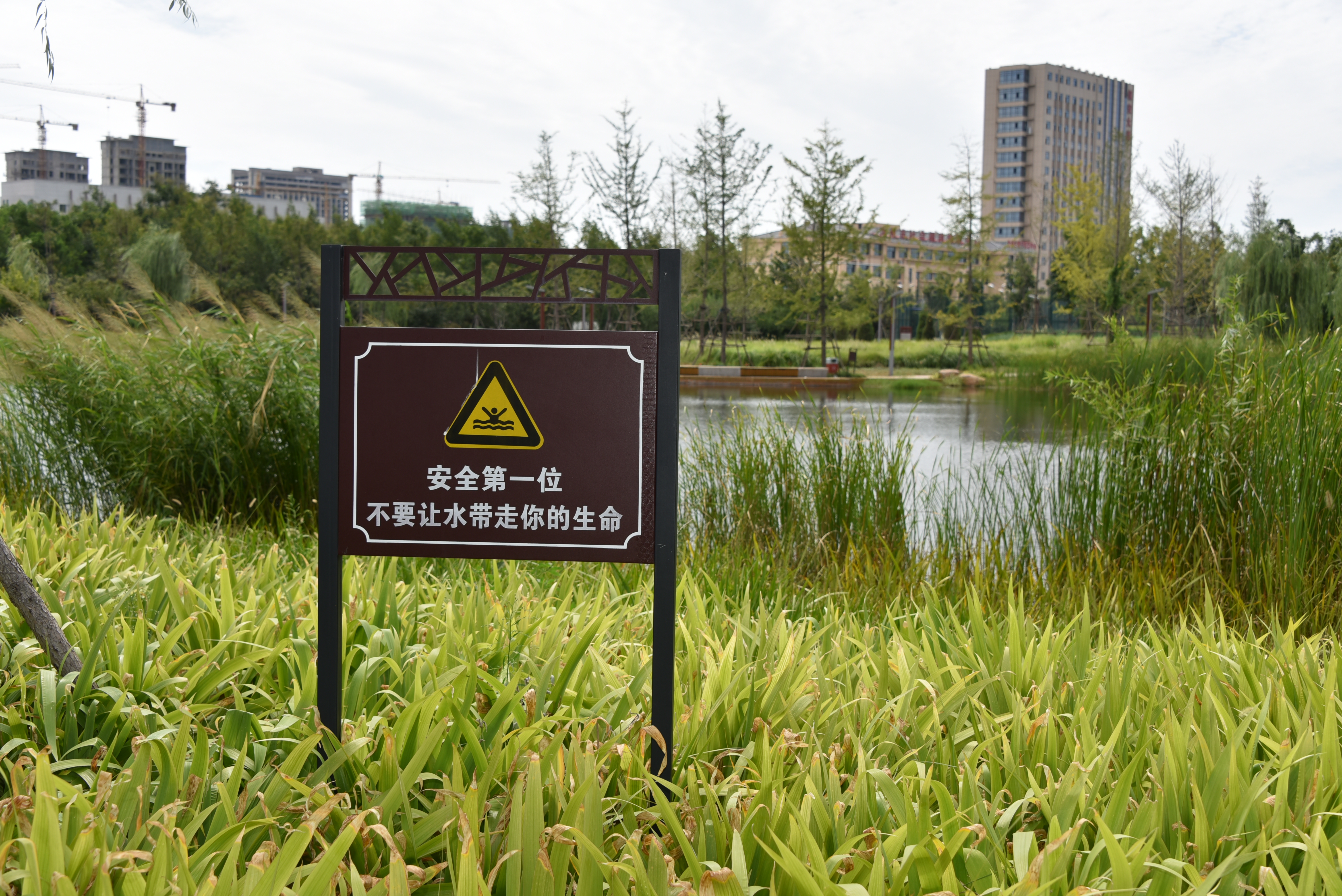 标识标牌制作安装难点分析,制作标识标牌有哪些注意事项