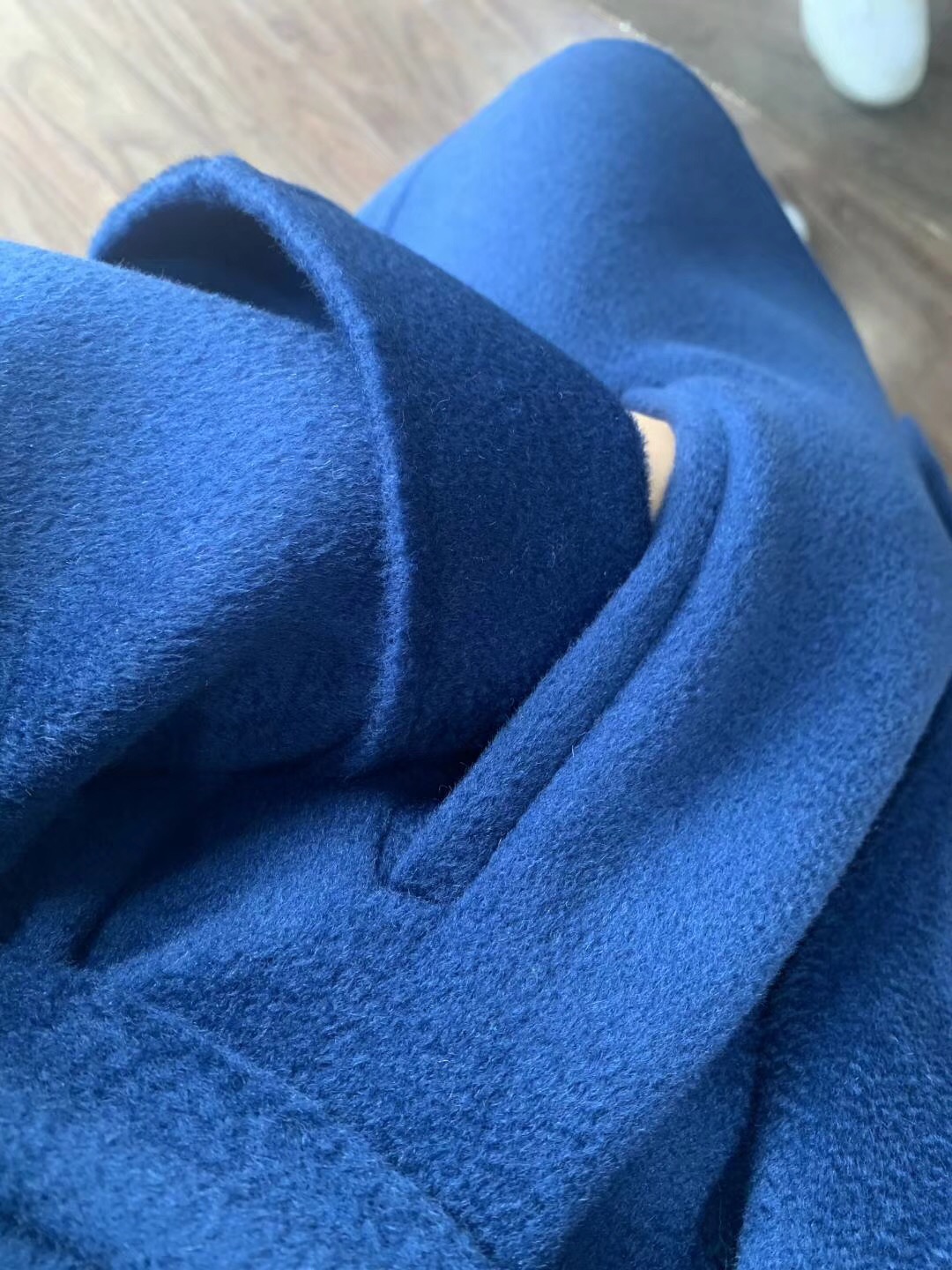 优雅、高级羊毛/绒大衣，怎么穿才更讲究？这些穿搭知识点很重要