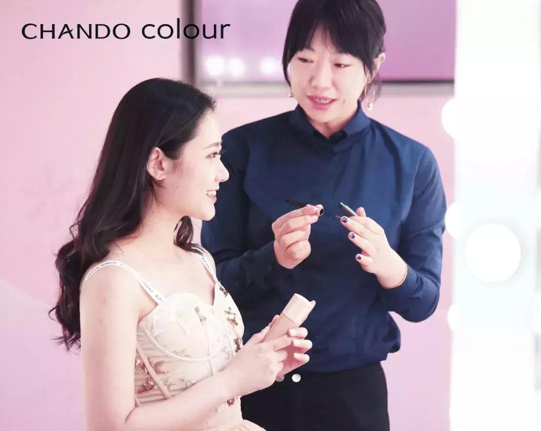 被抖音种草的粉底液,被疯狂种草的底妆