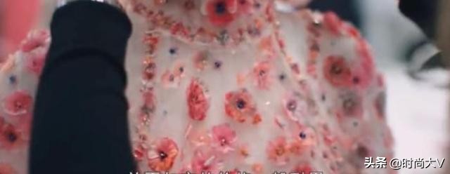 香奈儿的鞋子穿几次就报废,香奈儿鞋过水坑