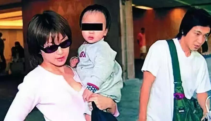 閰掍簳娉曞瓙蹇冧腑鍏呮弧浜嗕綘,閰掍簳娉曞瓙鐙櫧