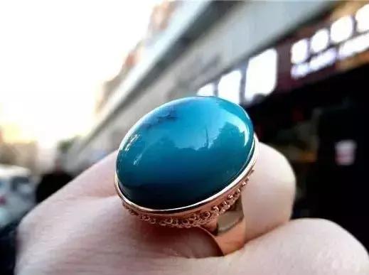 竹山浅绿色松石,竹山县的绿松是真的吗