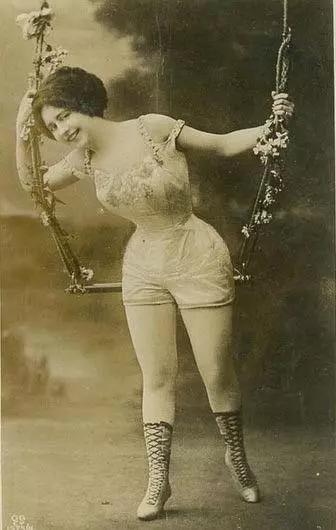 涨知识l各大社交平台都爆红的束腰带，到底该不该用？