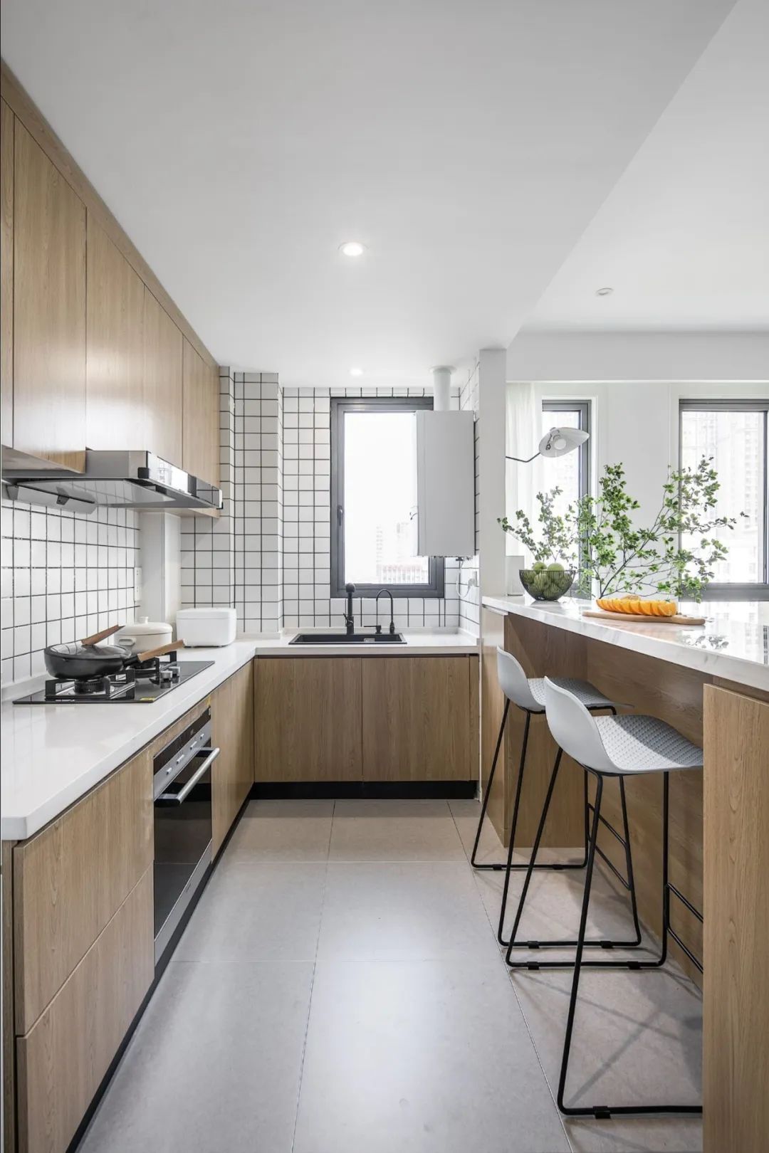 黑白灰现代简约风格铺什么地砖,简约式最流行灰色地砖